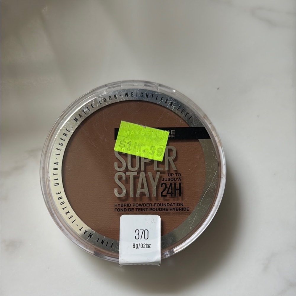 Maybelline Super Stay Powder Foundation in Tan